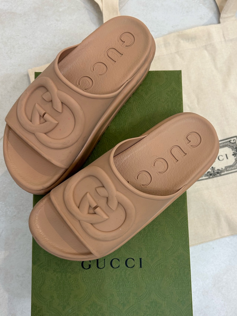 Gucci Rubber Platform Slides size 7